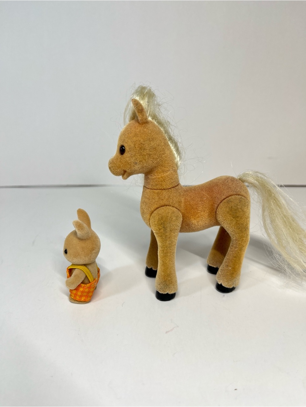 Calico Critters Willow Horse Pony Show Figure Sylvanian Families Bunny Rabbit - Picture 10 of 16